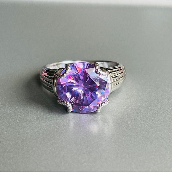 Lavender Cubic Zirconia Purple CZ Large Solitaire Cocktail Sterling Silv… - Picture 1 of 10